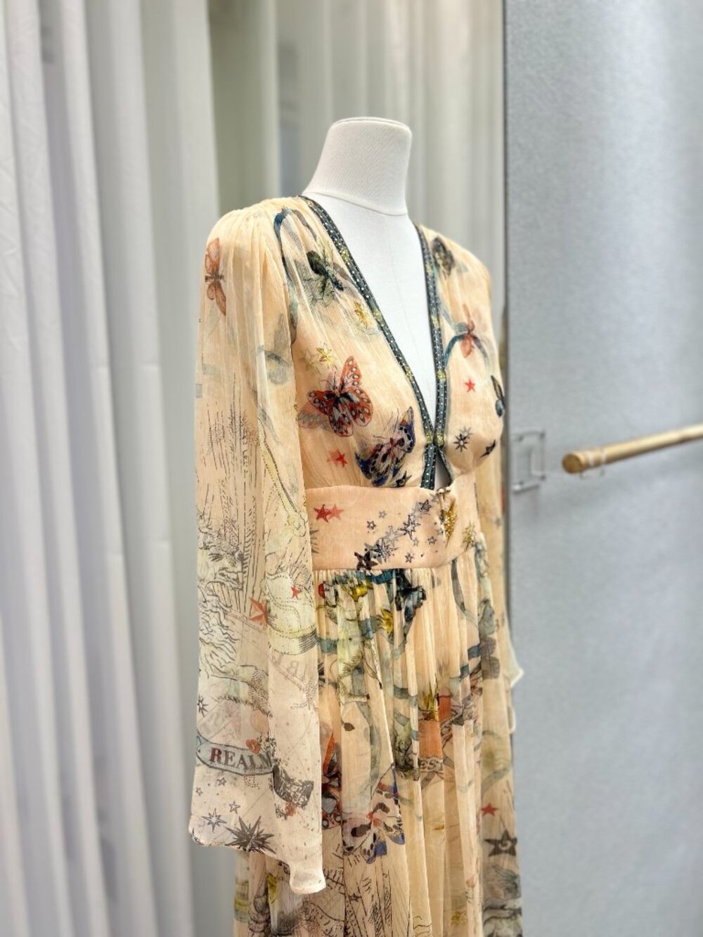 Camilla House of horoscopes hardware detail long sleeve dress - Picture 8 of 16